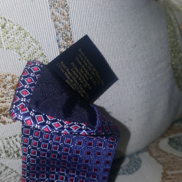 Brooks Brothers Tie - Picture 4 of 4